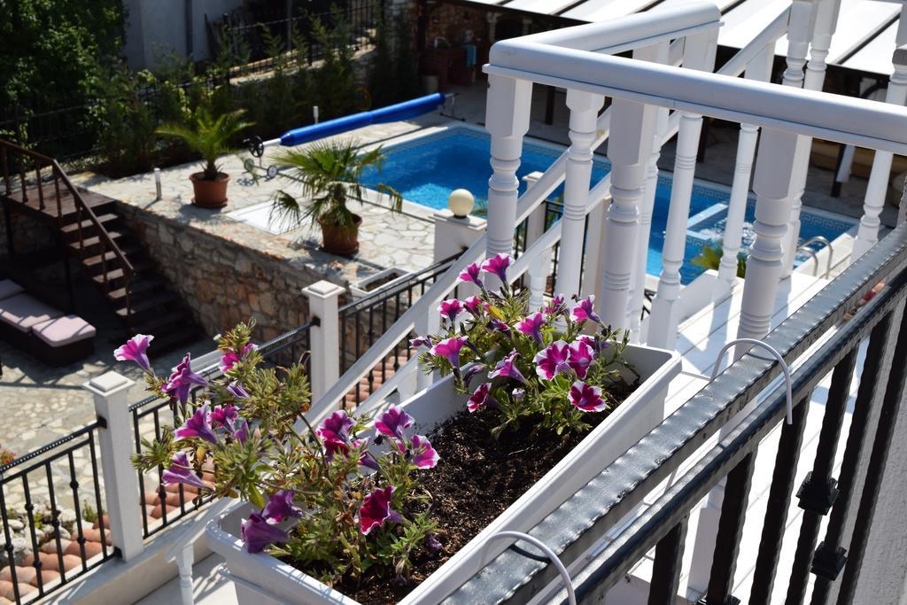 Boutique Villa Rosa Dei Venti Baltsjik Buitenkant foto