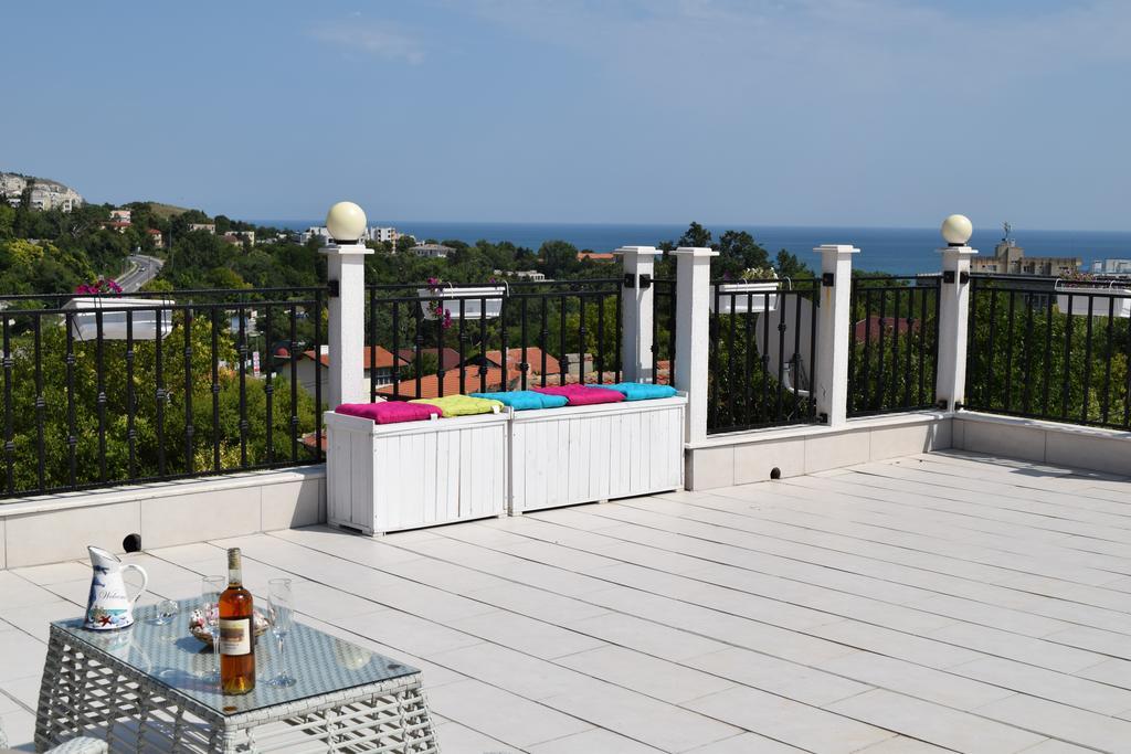 Boutique Villa Rosa Dei Venti Baltsjik Buitenkant foto