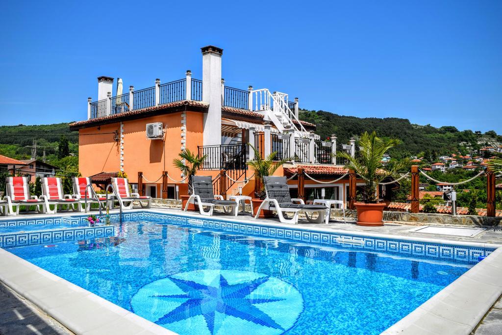 Boutique Villa Rosa Dei Venti Baltsjik Buitenkant foto