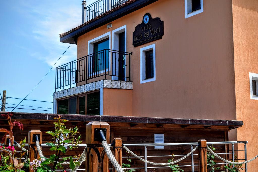 Boutique Villa Rosa Dei Venti Baltsjik Buitenkant foto