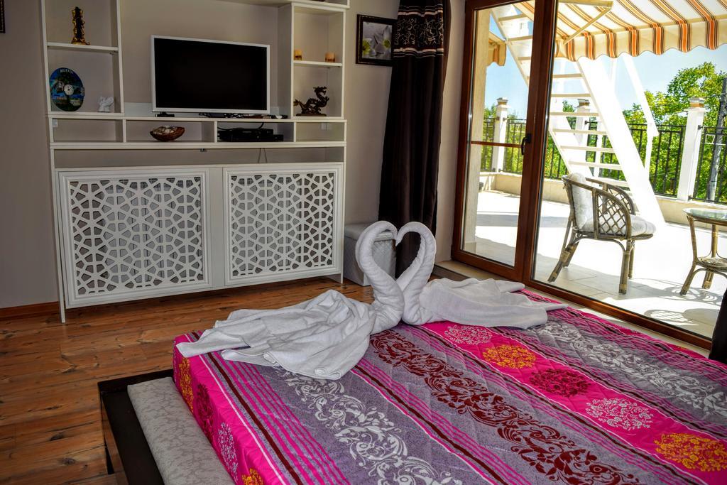 Boutique Villa Rosa Dei Venti Baltsjik Buitenkant foto
