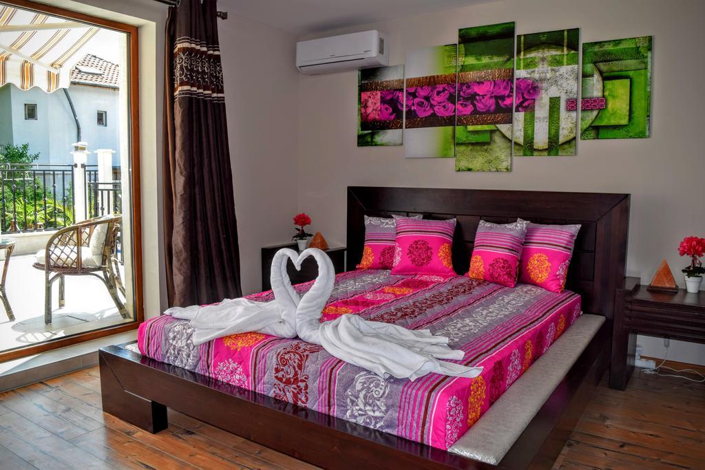 Boutique Villa Rosa Dei Venti Baltsjik Buitenkant foto